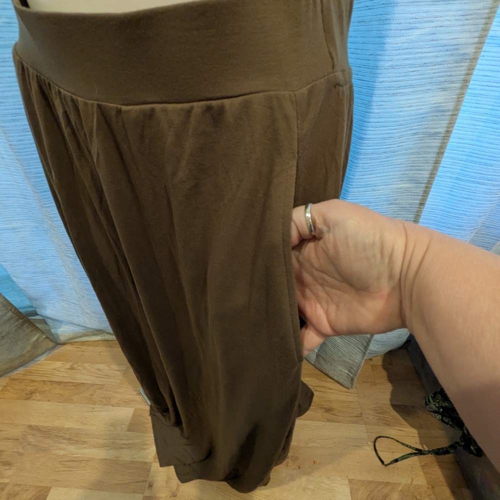Sahalie Taupey Green Maxi Skirt - L